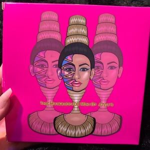 the masquerade mini by juvia’s palette